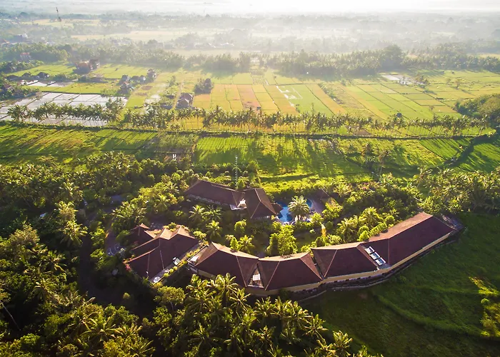 Bhuwana And Farm Hotel 4*