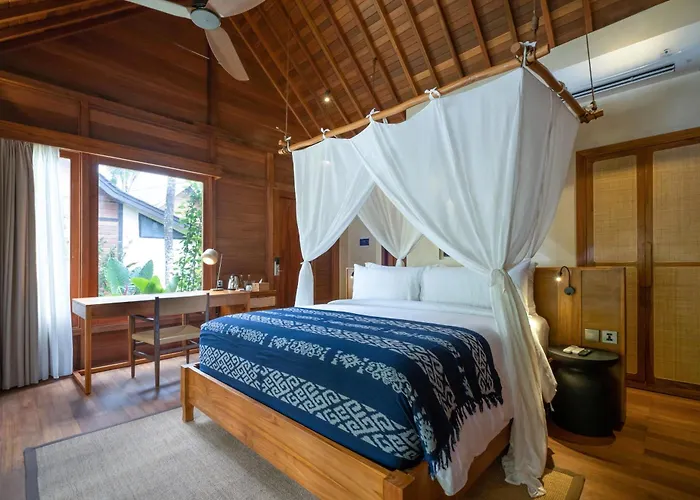 Hotel Bhuwana And Farm 4*